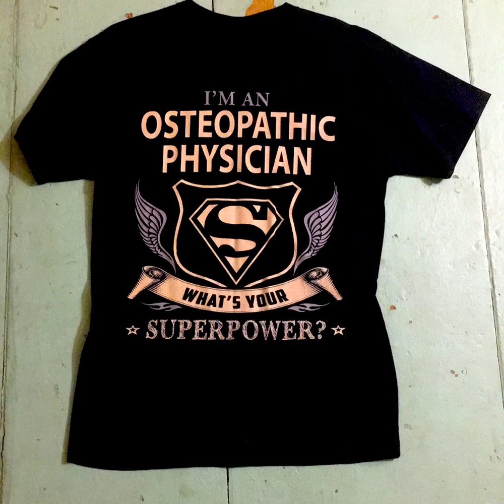 Osteopathic physician shirt size m?